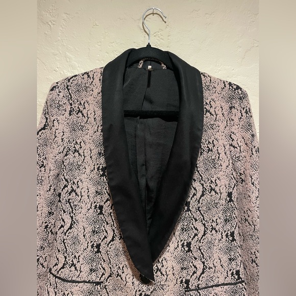 FREE PEOPLE {RARE} Femme Print Snake Blazer - Picture 2 of 10